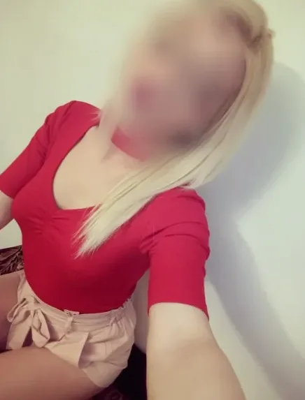 Anja, 34