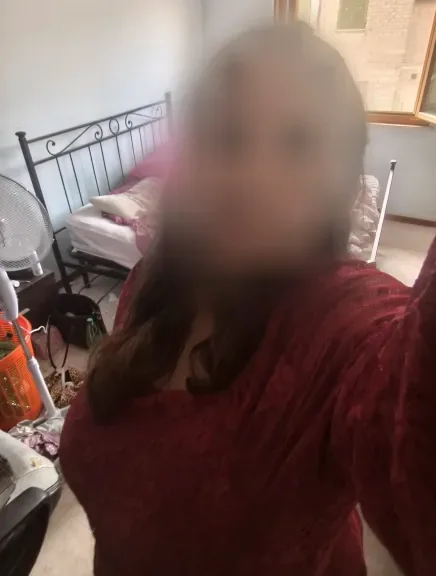 Chiara, 32