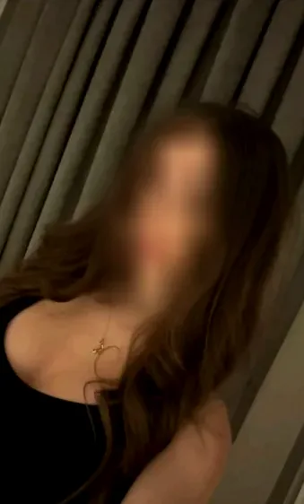 Christina, 28