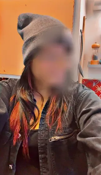 Janina, 32