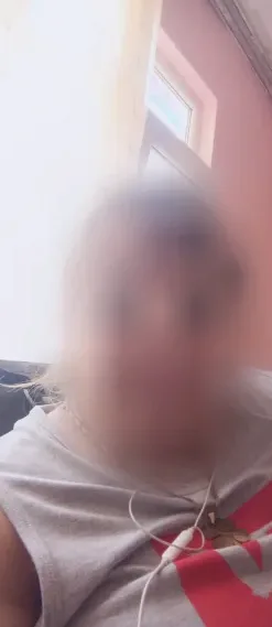 Kira, 33