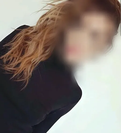Laura, 28