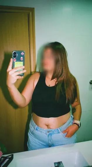 Luisa, 28