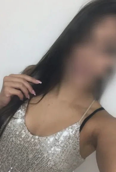 Michelle, 24