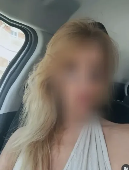 Mira, 35
