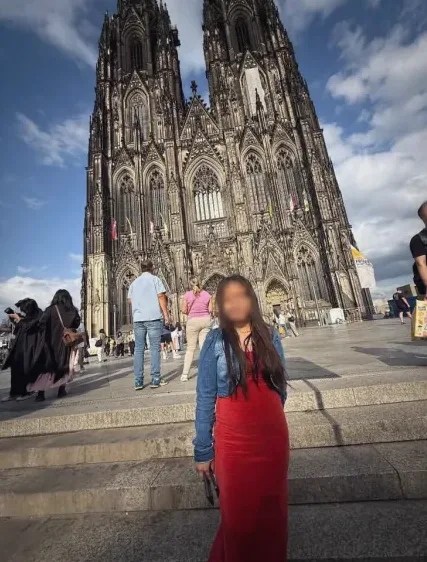 Nele, 22
