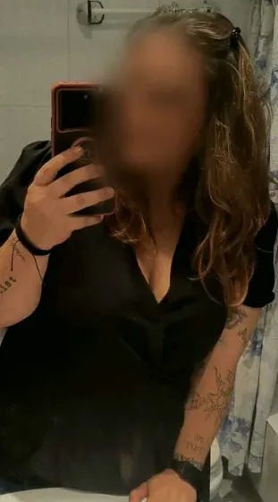Simone, 35