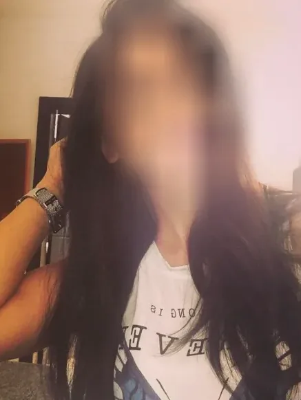 Sina, 36