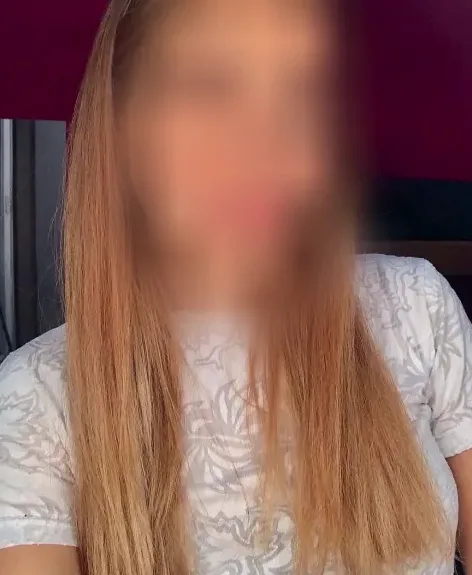 Sina, 24