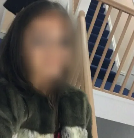 Sophie, 21
