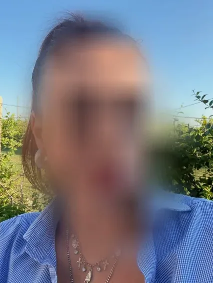 Viktoria, 28