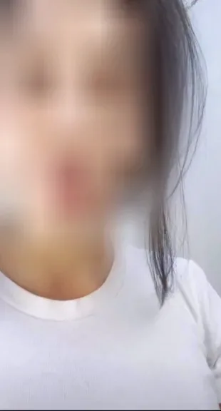 Yasmin, 25