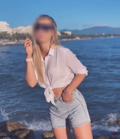 Yvonne, 36