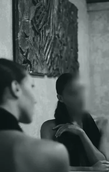 Yvonne, 28