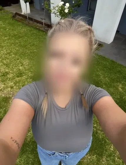 Yvonne, 30